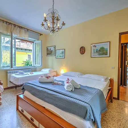 Apartmán Cozy 50 Mt From - Happy